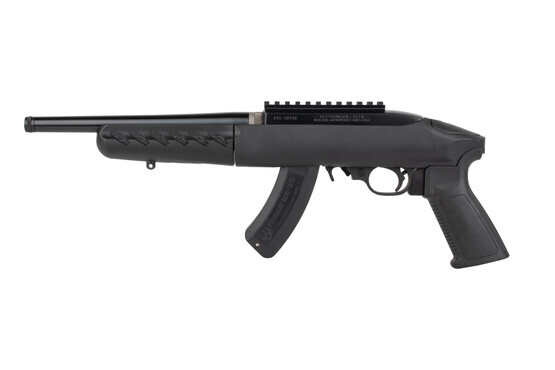 ruger 10-22 charger takedown pistol comes with a 15 round bx15 magazine